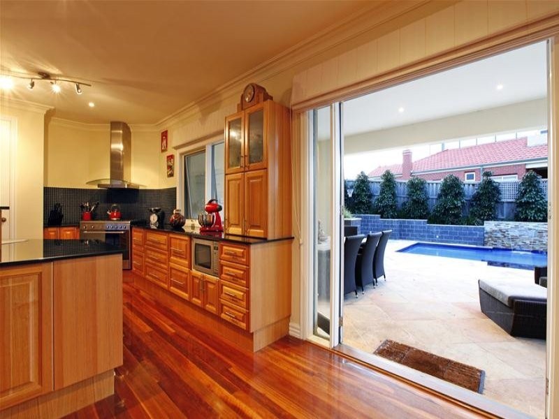 102 Edmund Rice Parade, Bundoora VIC 3083