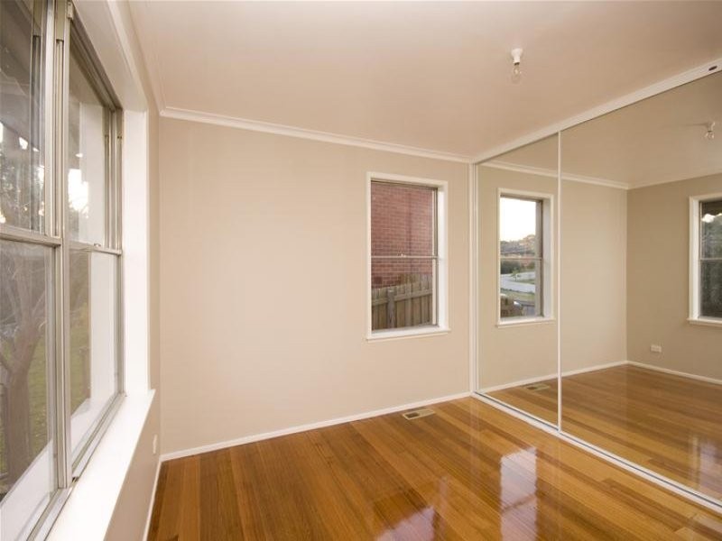 18 Gabonia Avenue, Watsonia VIC 3087