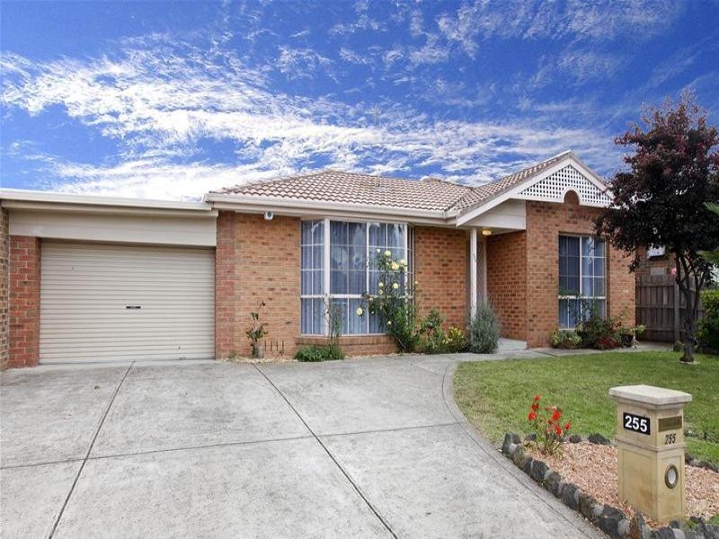 255 Betula Avenue, Mill Park VIC 3082