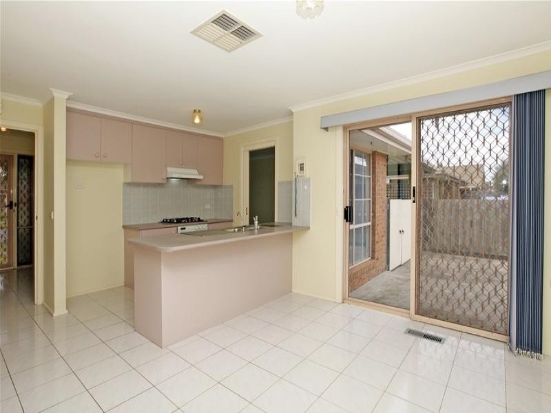 255 Betula Avenue, Mill Park VIC 3082