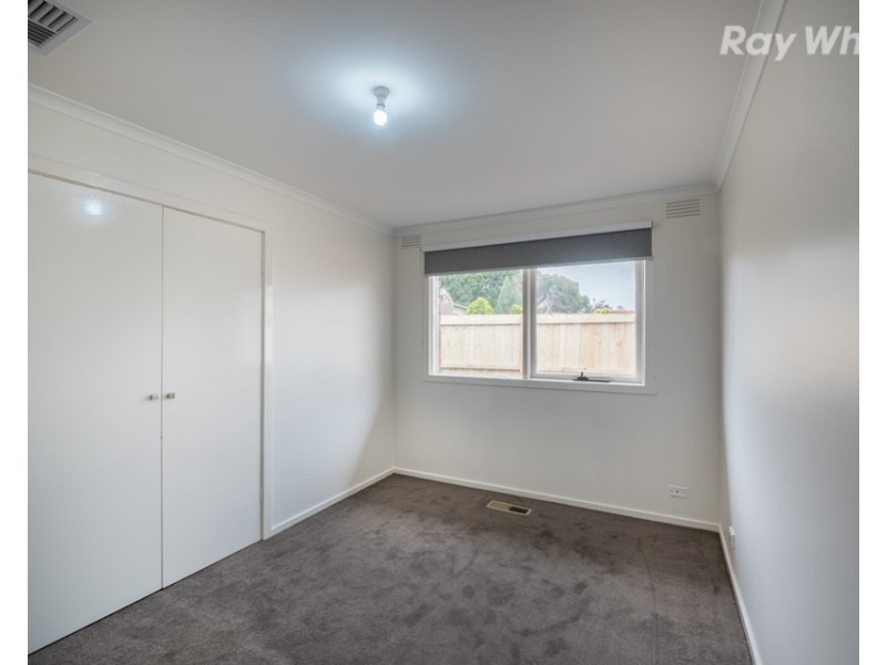42 Blackman Avenue, Mill Park VIC 3082