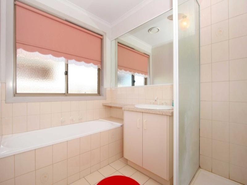 2/25 McLeans Road, Bundoora VIC 3083