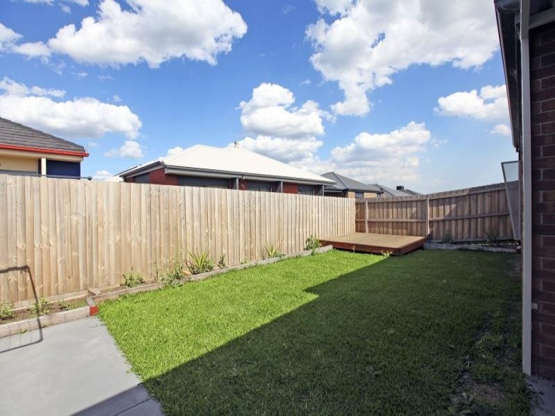 21 Whitelight Avenue, Epping VIC 3076