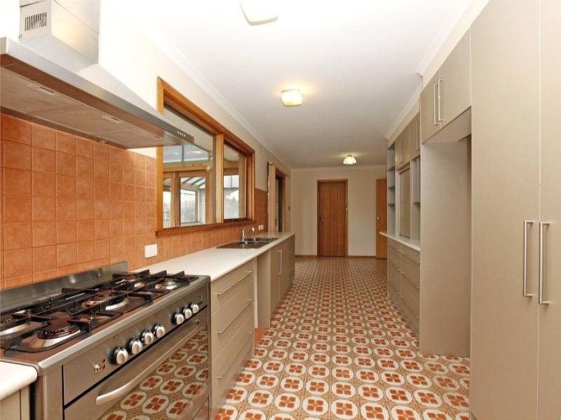 84 Gleeson Drive, Bundoora VIC 3083