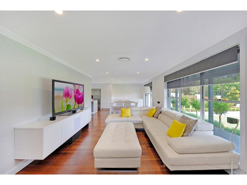 10 Arlington Avenue, Castle Hill NSW 2154