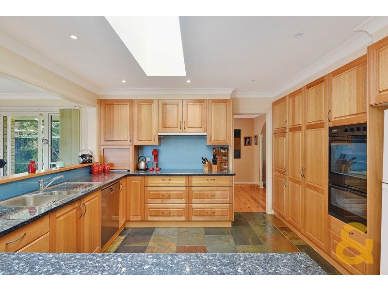 10 Parkwood Place, North Rocks NSW 2151