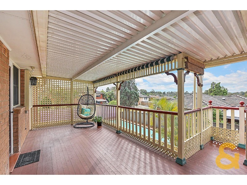 19 Valencia Crescent, Toongabbie NSW 2146