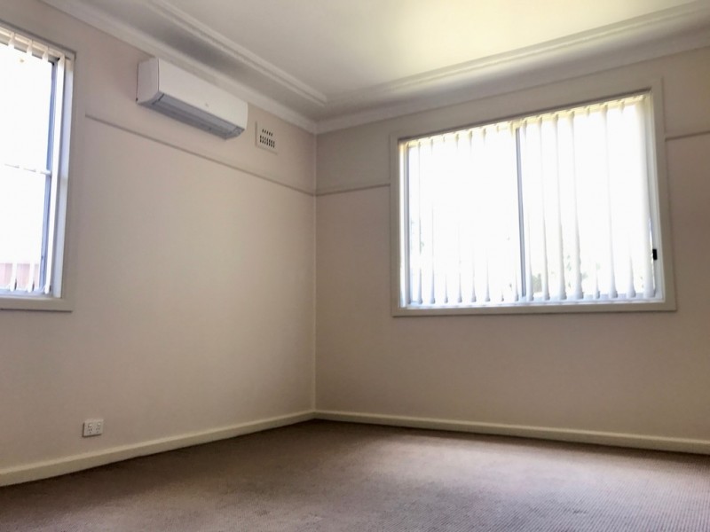 64 Caloola Road, Westmead NSW 2145