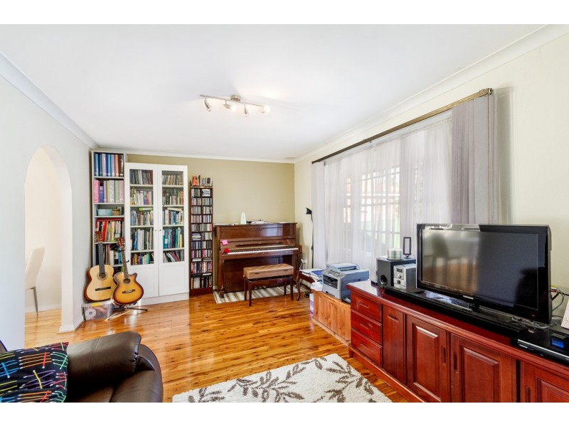 125 Seven Hills Rd, Baulkham Hills NSW 2153