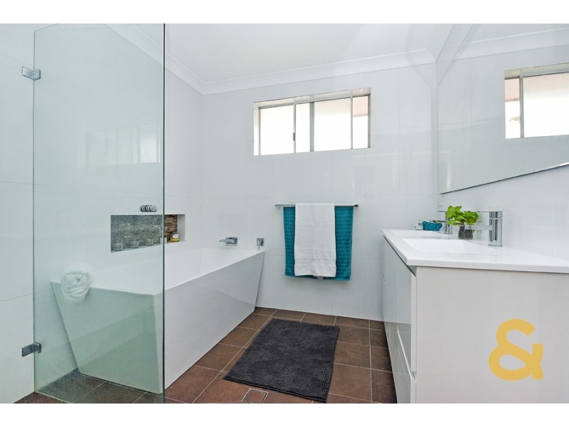 40 Canyon Rd, Baulkham Hills NSW 2153