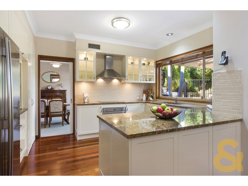 11 Tawmii Place, Castle Hill NSW 2154