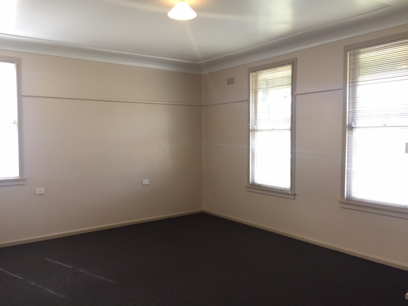 8 Mountfort Street, Lalor Park NSW 2147