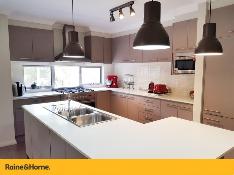 8 Rockley Avenue, Baulkham Hills NSW 2153