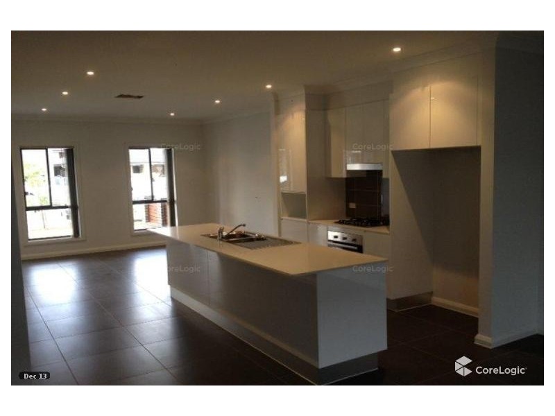 100 Glenmore Ridge Drive, Glenmore Park NSW 2745