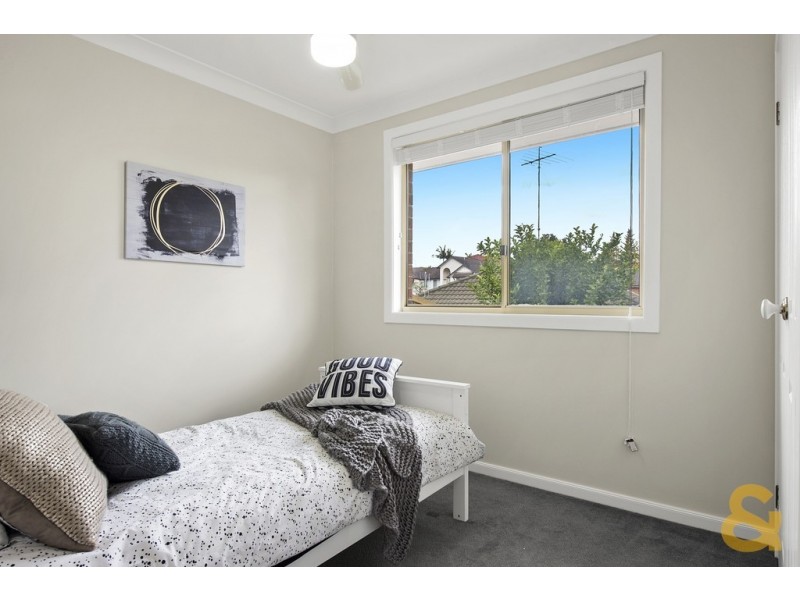 4 Crestview Drive, Glenwood NSW 2768