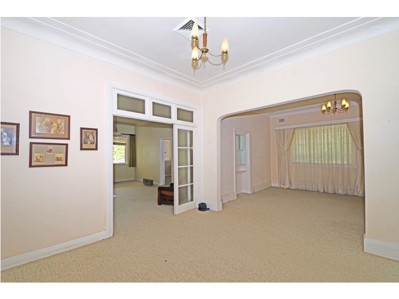 27 WENTWORTH ROAD, Eastwood NSW 2122