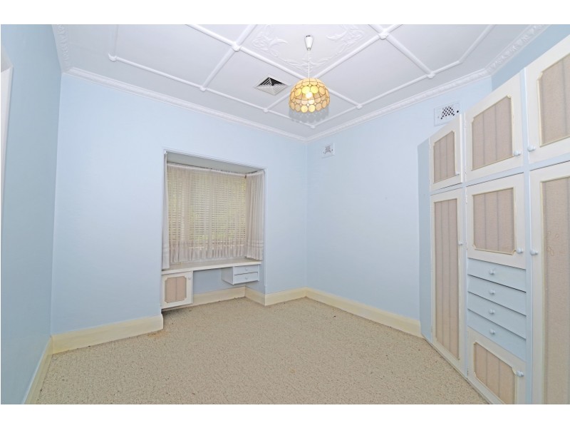 27 WENTWORTH ROAD, Eastwood NSW 2122