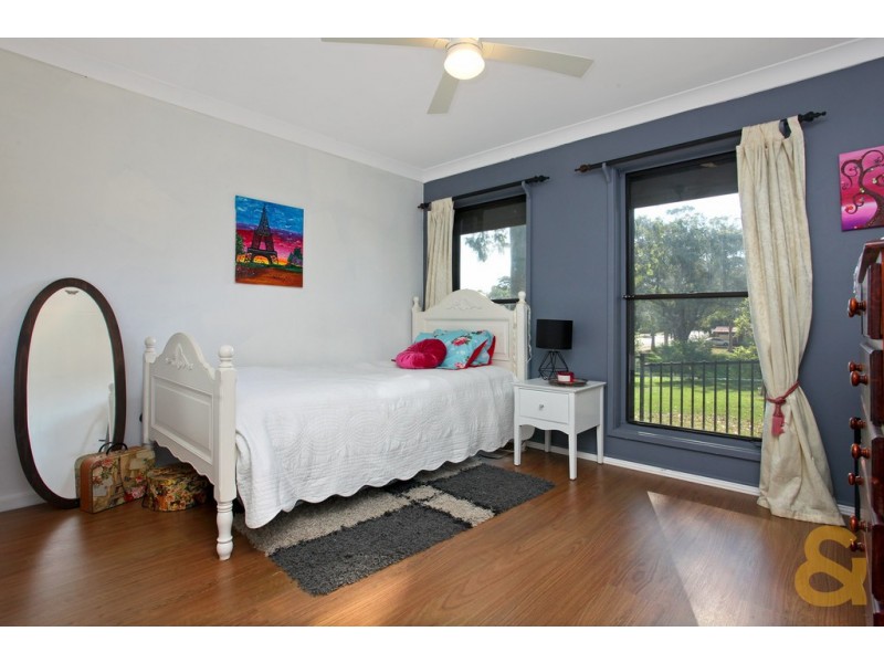 19 Ellis Place, Kings Langley NSW 2147