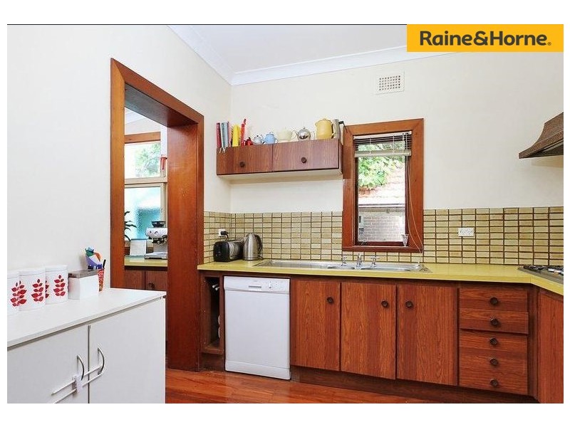 13 Auld Avenue, Eastwood NSW 2122