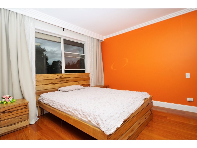 17 LUCINDA ROAD, Marsfield NSW 2122