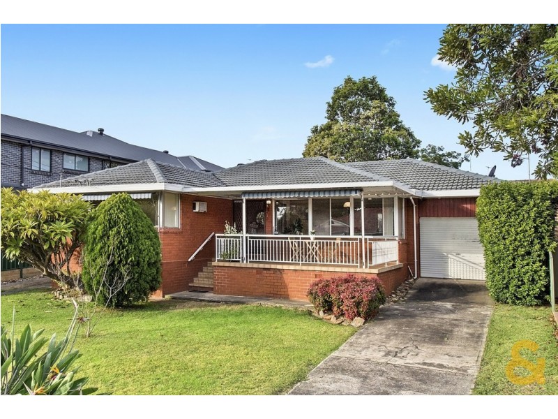 7 FLINDERS AVENUE, Baulkham Hills NSW 2153