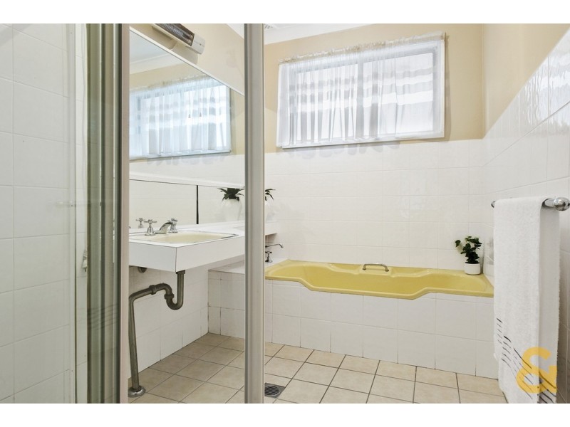 7 FLINDERS AVENUE, Baulkham Hills NSW 2153