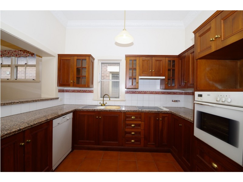 293 ROWE STREET, Eastwood NSW 2122