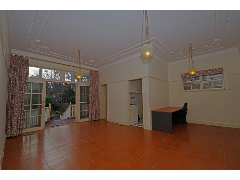 293 ROWE STREET, Eastwood NSW 2122