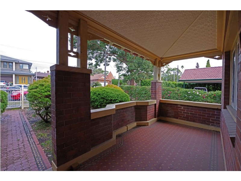 293 ROWE STREET, Eastwood NSW 2122