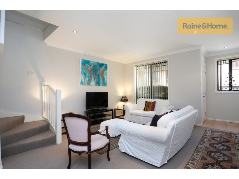 33/18-20 Pearce Street, Baulkham Hills NSW 2153