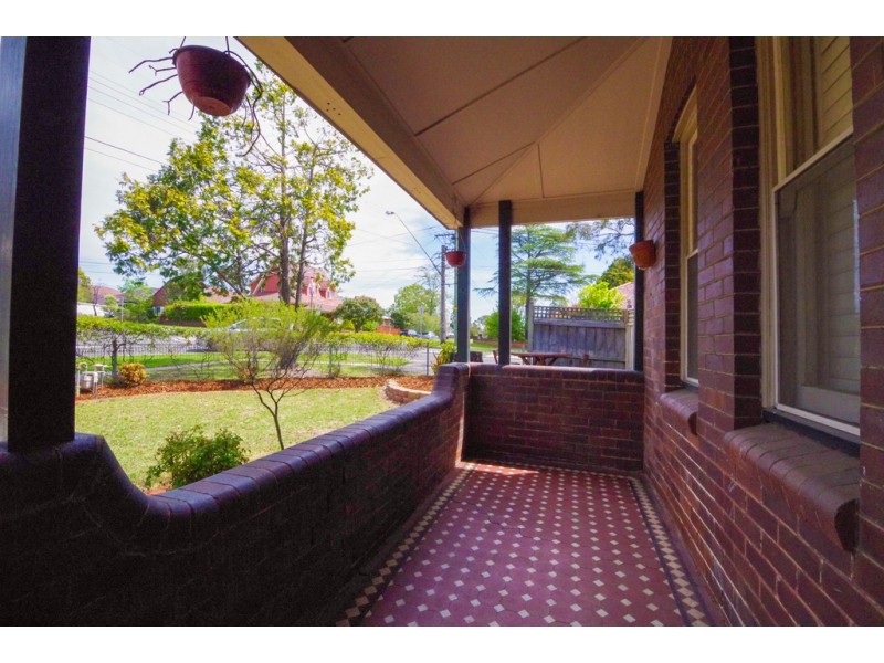 40 FOURTH AVENUE, Eastwood NSW 2122