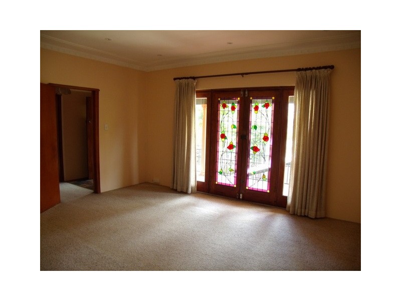 8 Darvall, Eastwood NSW 2122