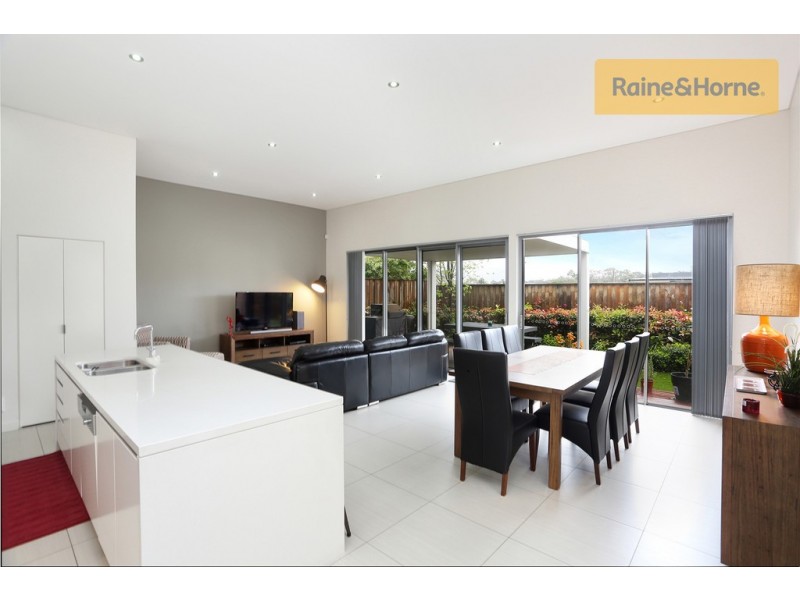 28 Central Park Avenue, Baulkham Hills NSW 2153