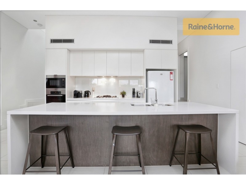 28 Central Park Avenue, Baulkham Hills NSW 2153