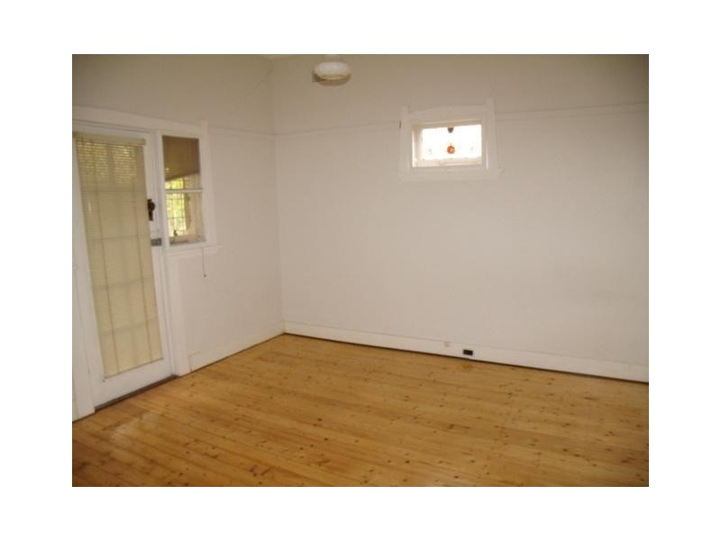 16 Richards Avenue, Eastwood NSW 2122