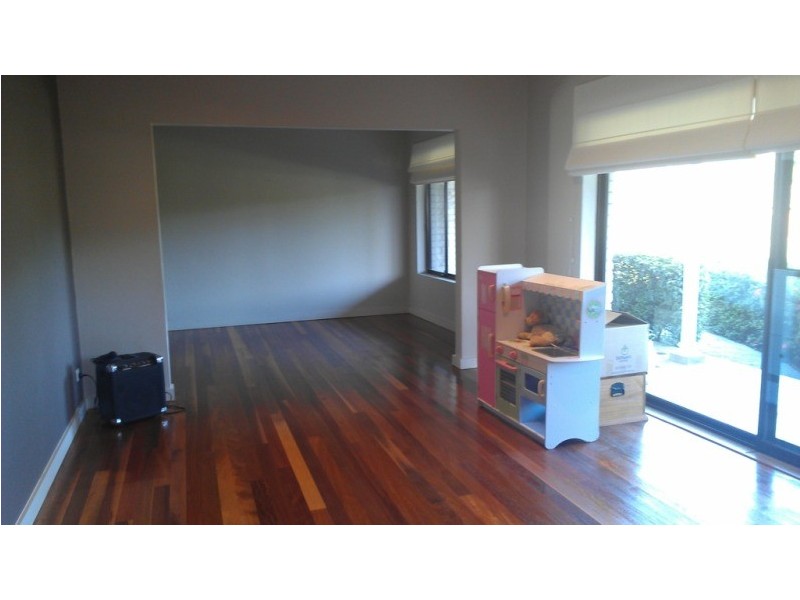 8  Hilary Crescent, Dundas NSW 2117