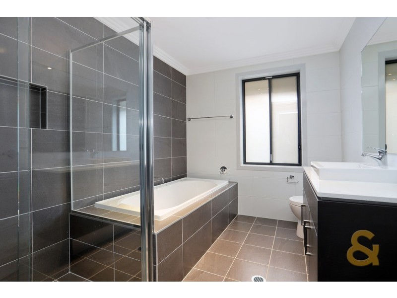 8 Tyla Crescent, Quakers Hill NSW 2763