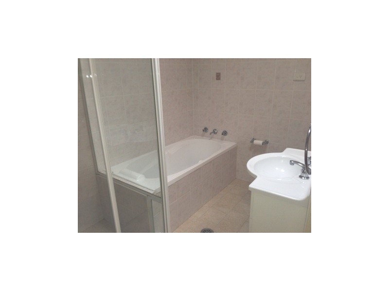 2/11a Yawung Street, Dundas NSW 2117