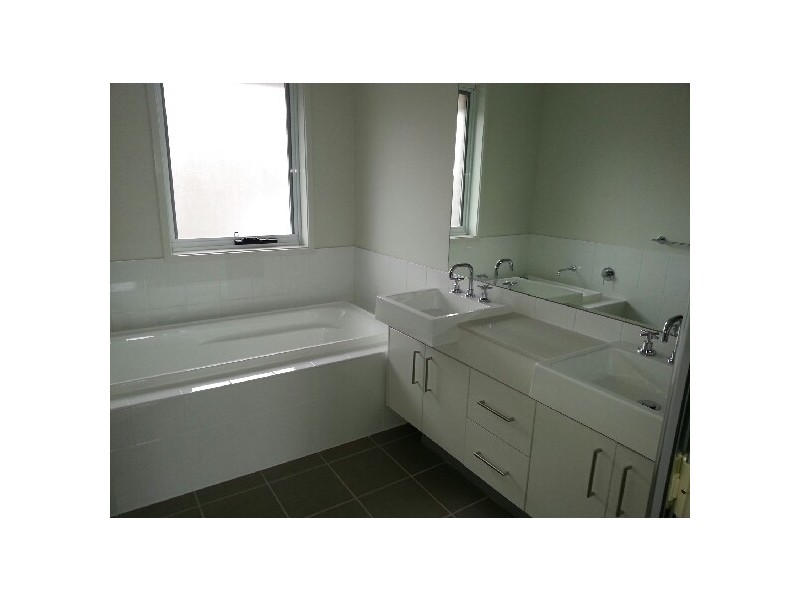 37 Avondale Way, Eastwood NSW 2122