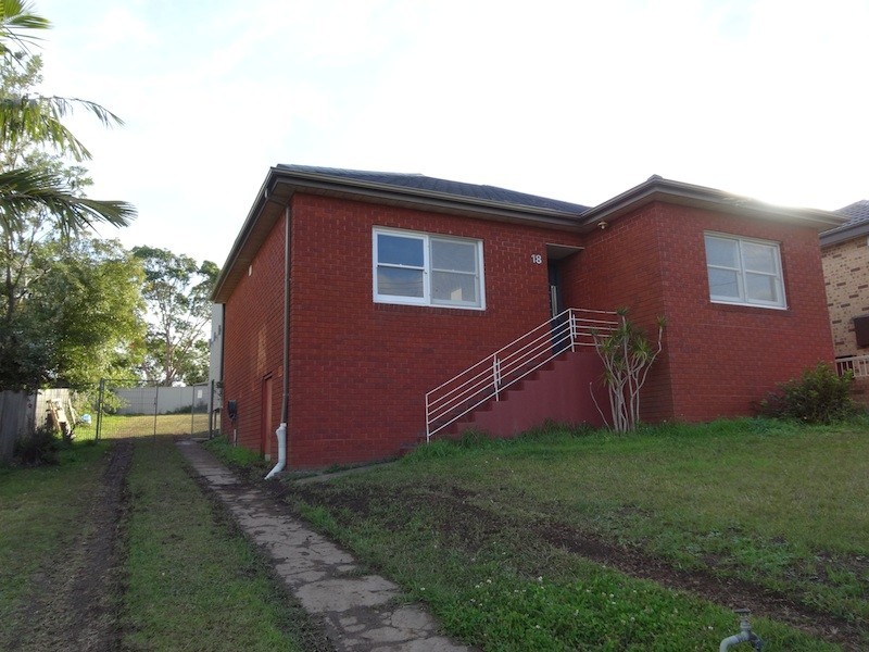 18 Pennant Parade, Carlingford NSW 2118