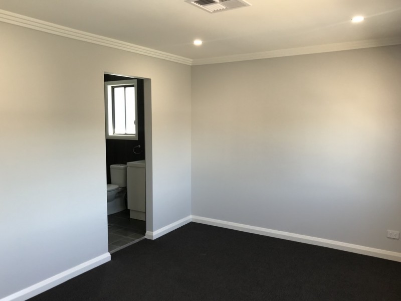 5 Brooklime Crescent, Denham Court NSW 2565