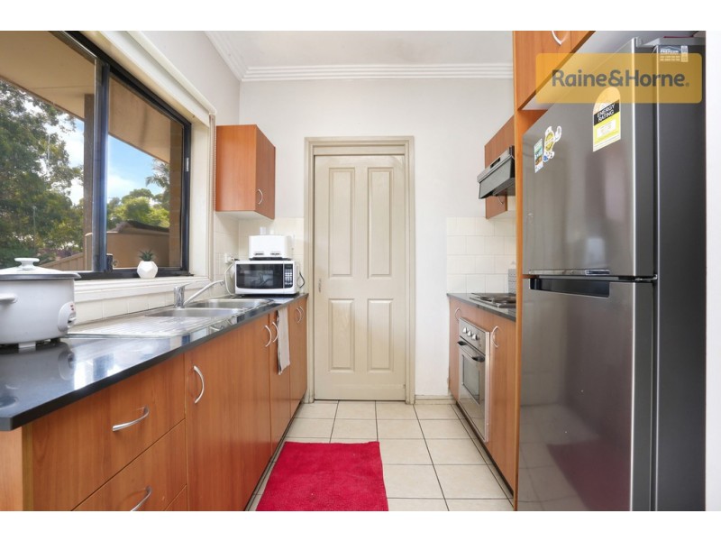 2/59-61 Balmoral Street, Blacktown NSW 2148