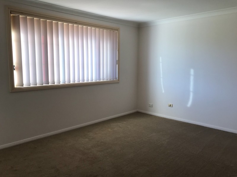 8 GORDONIA GROVE, Baulkham Hills NSW 2153