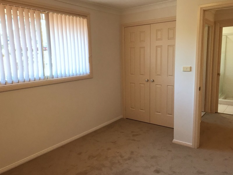 8 GORDONIA GROVE, Baulkham Hills NSW 2153