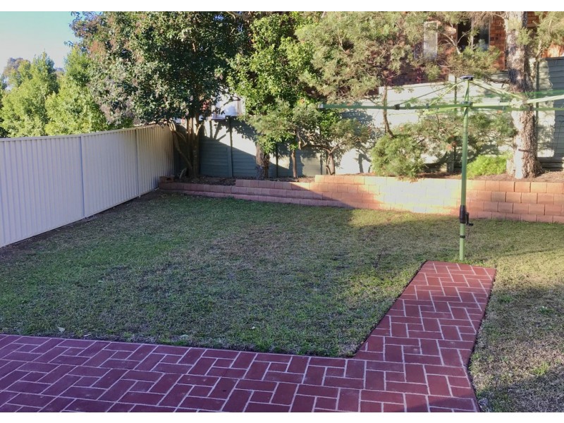 8 GORDONIA GROVE, Baulkham Hills NSW 2153