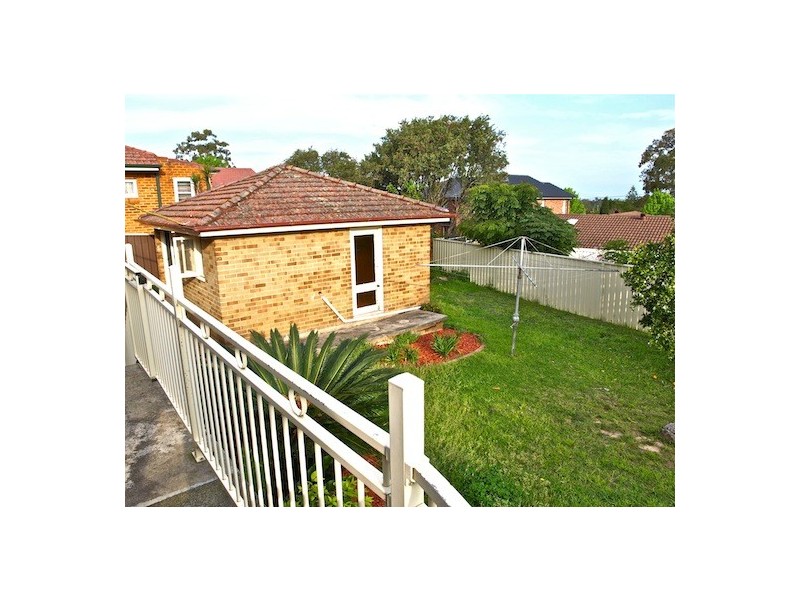 18 Owen Ave, Baulkham Hills NSW 2153