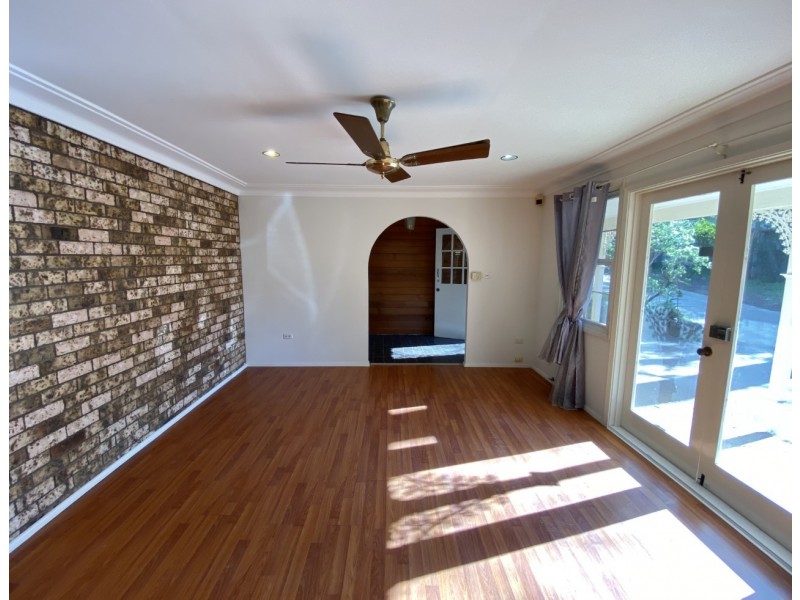 27 Jenner Street, Baulkham Hills NSW 2153