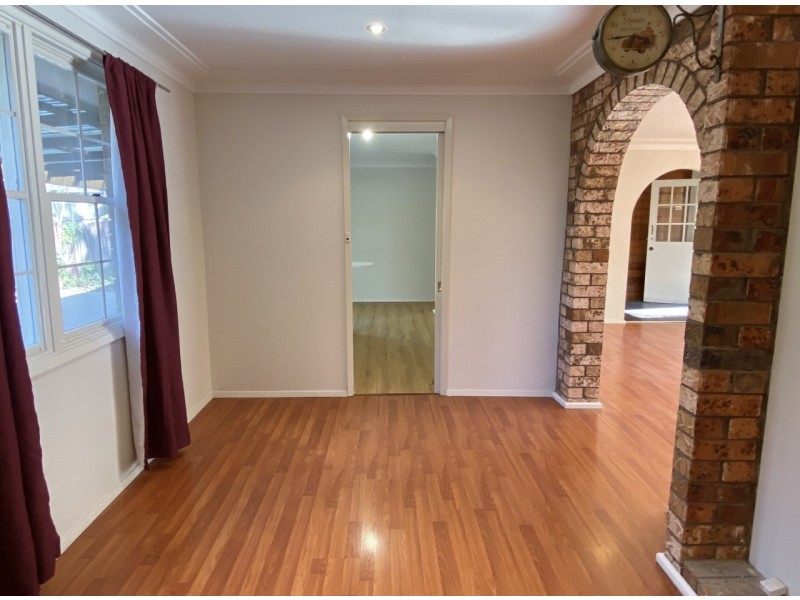 27 Jenner Street, Baulkham Hills NSW 2153