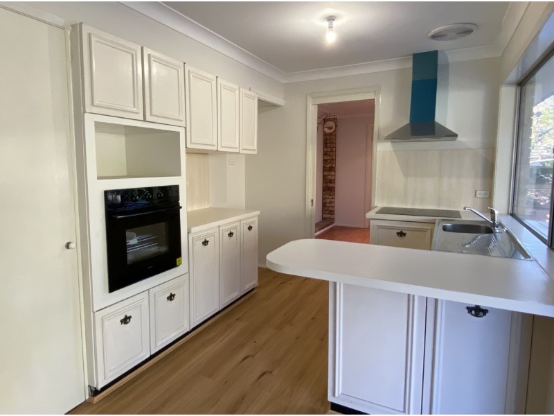 27 Jenner Street, Baulkham Hills NSW 2153