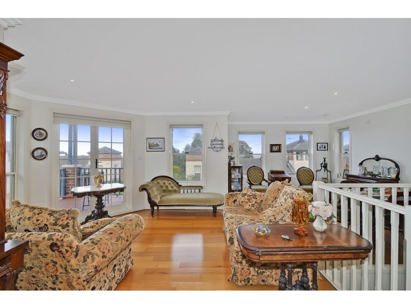 37 Hunterford Crescent, Oatlands NSW 2117